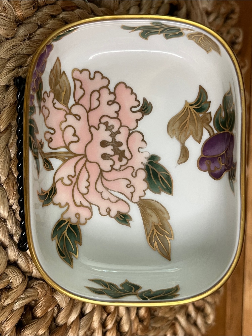 Discontinued Fitz&Floyd “Cloisonné Peony” Patterned - Soap Dish, With Gold Trim